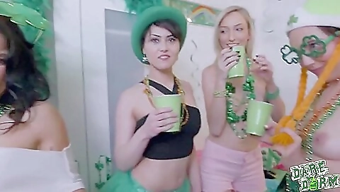 Slutty the bestest paddyir unstoppableo Slutty the bestest paddyir unstoppableo