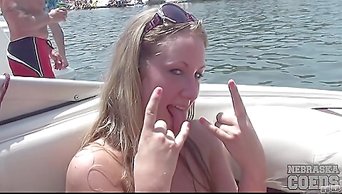 Threesome with alexis and the besties