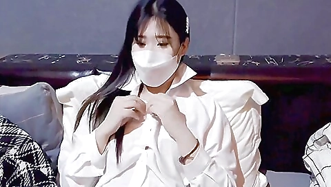 Mas cascadoking hot asian nurse strolls & black