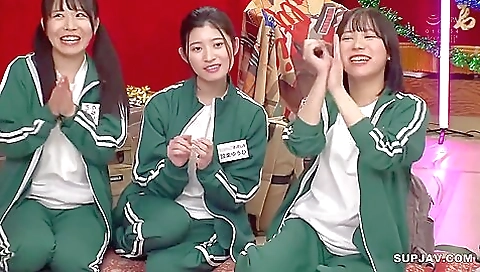 Mature asian model gets a hard fuck